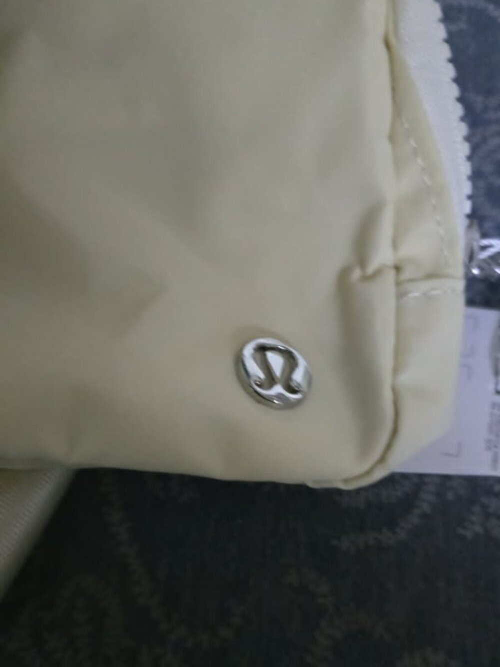 Lululemon Everywhere Belt Bag O/S Light Gray Crossbody Fanny Pack Gorpcore - Picture 6 of 6